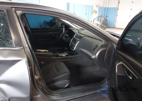 2016 Nissan Altima 2.5 Sr z USA, uszkodzony, nr VIN 1N4AL3AP5GC167753